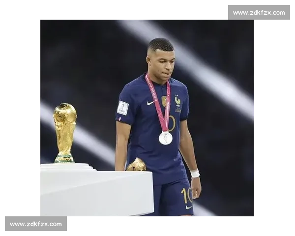 泪目！告别时刻，老将门神能否再添一座金手套奖